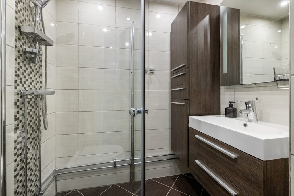 Photo Bathroom Renovations Toronto