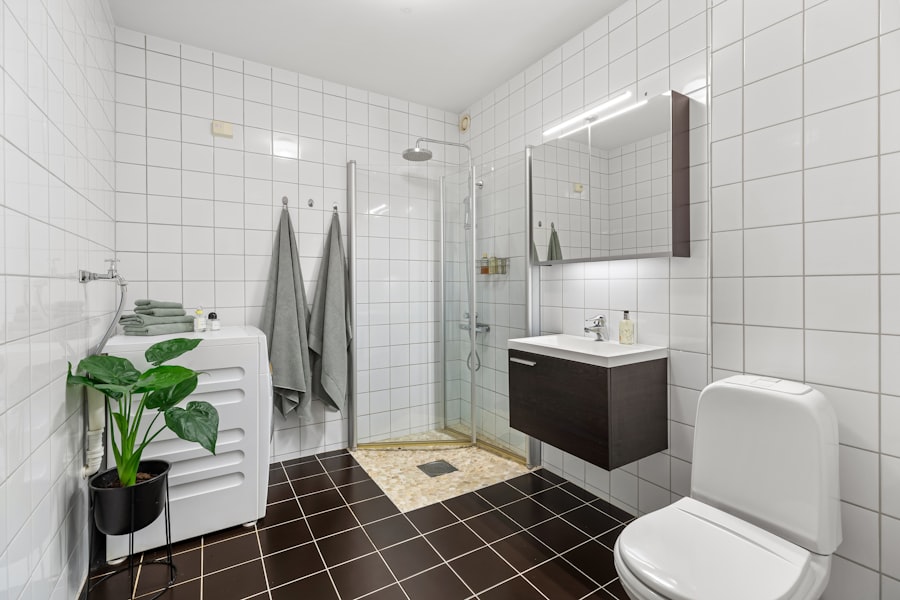 Photo Maintain Newly Renovated Bathroom
